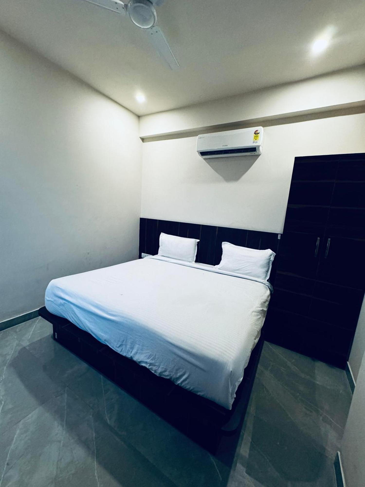 Hotel Karma Divisione di Divisione di Jaipur Esterno foto