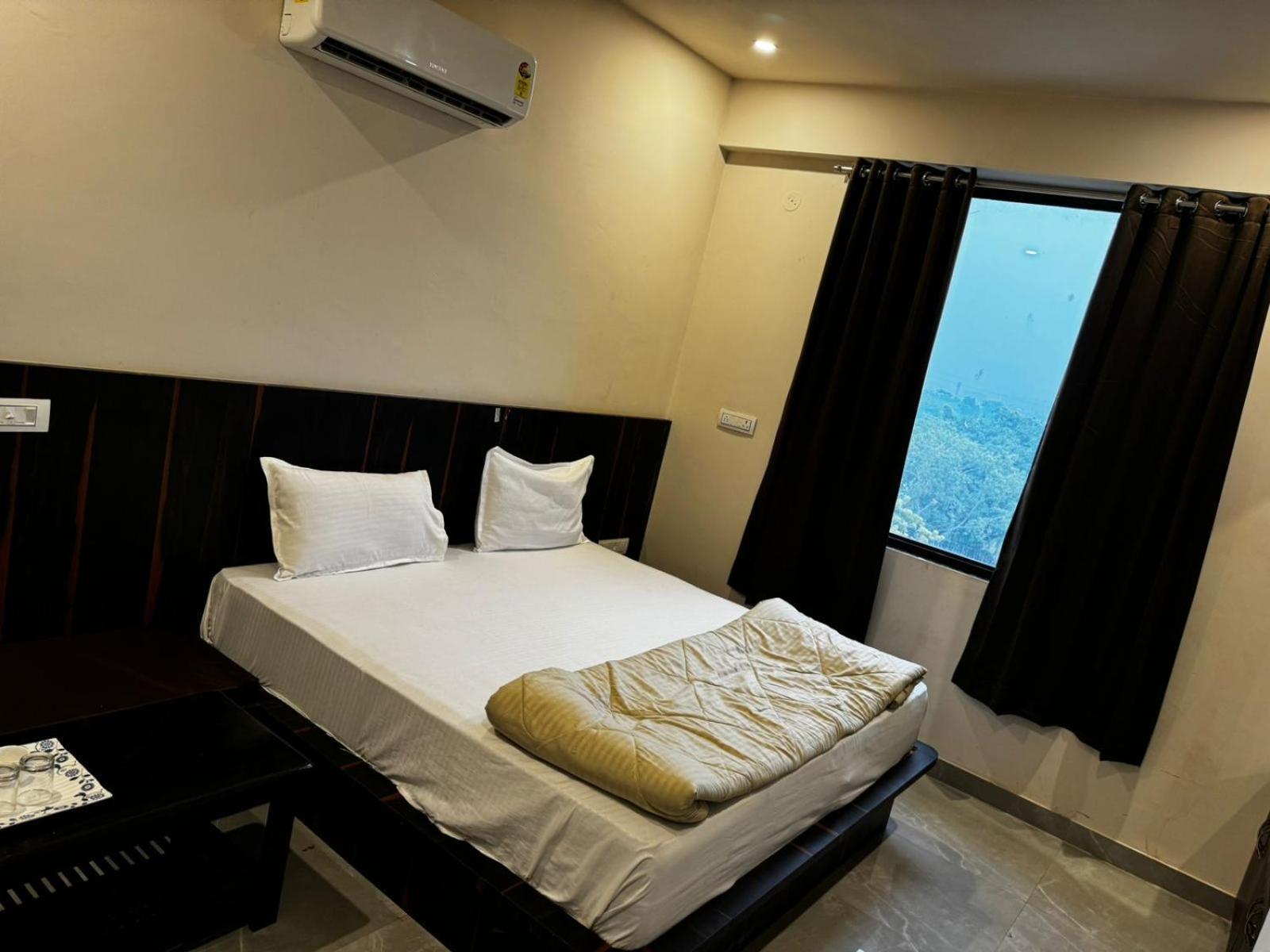 Hotel Karma Divisione di Divisione di Jaipur Esterno foto